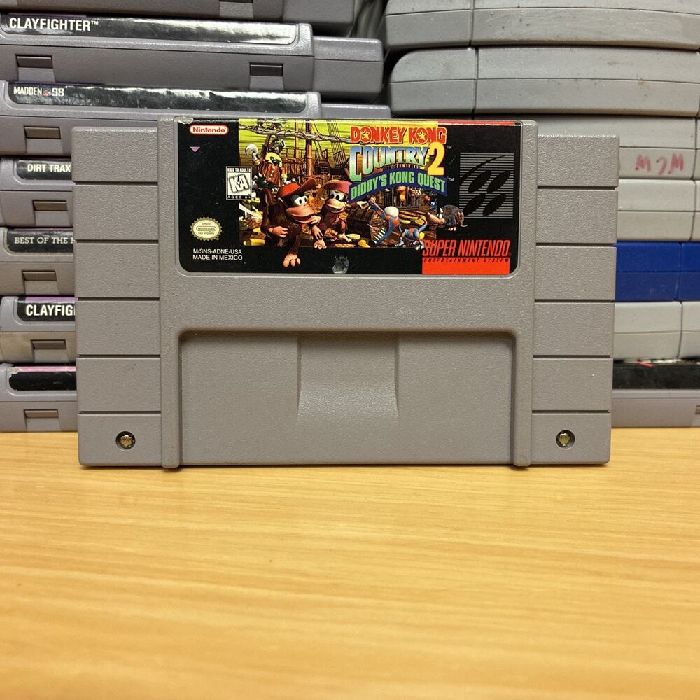 Nintendo Donkey Kong Country 2 Diddy's Kong Quest SNES Game Cartridge Used